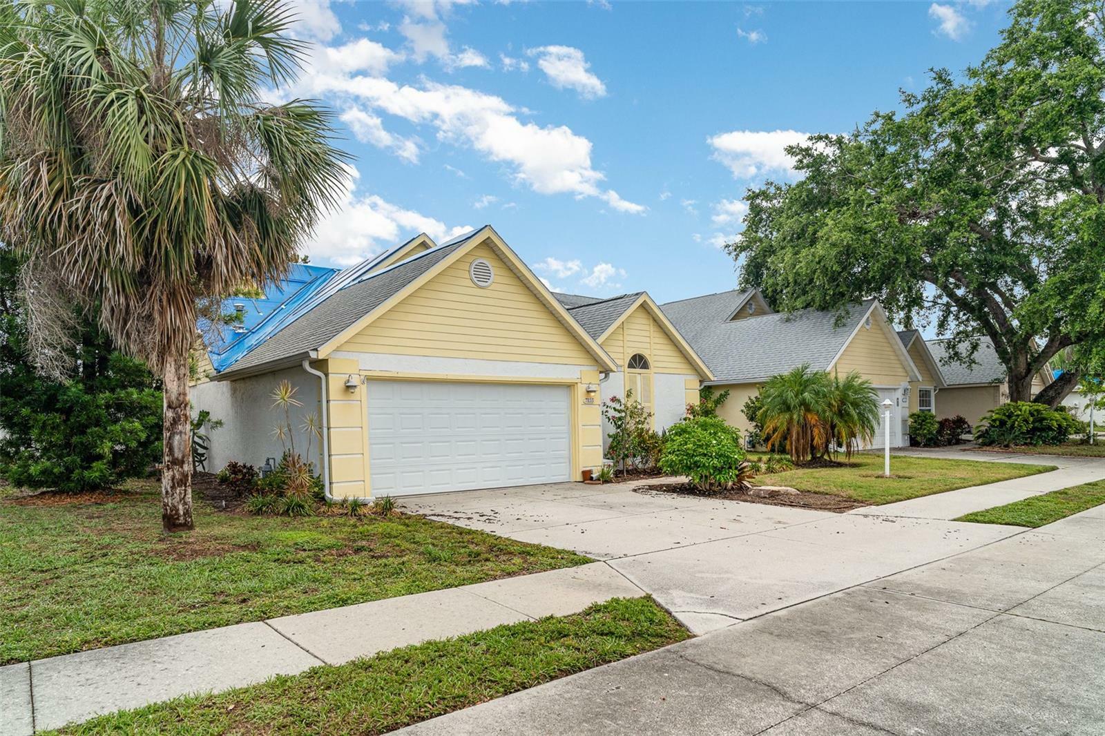 Property Photo: 7833 Ontario Street Circle FL 34243