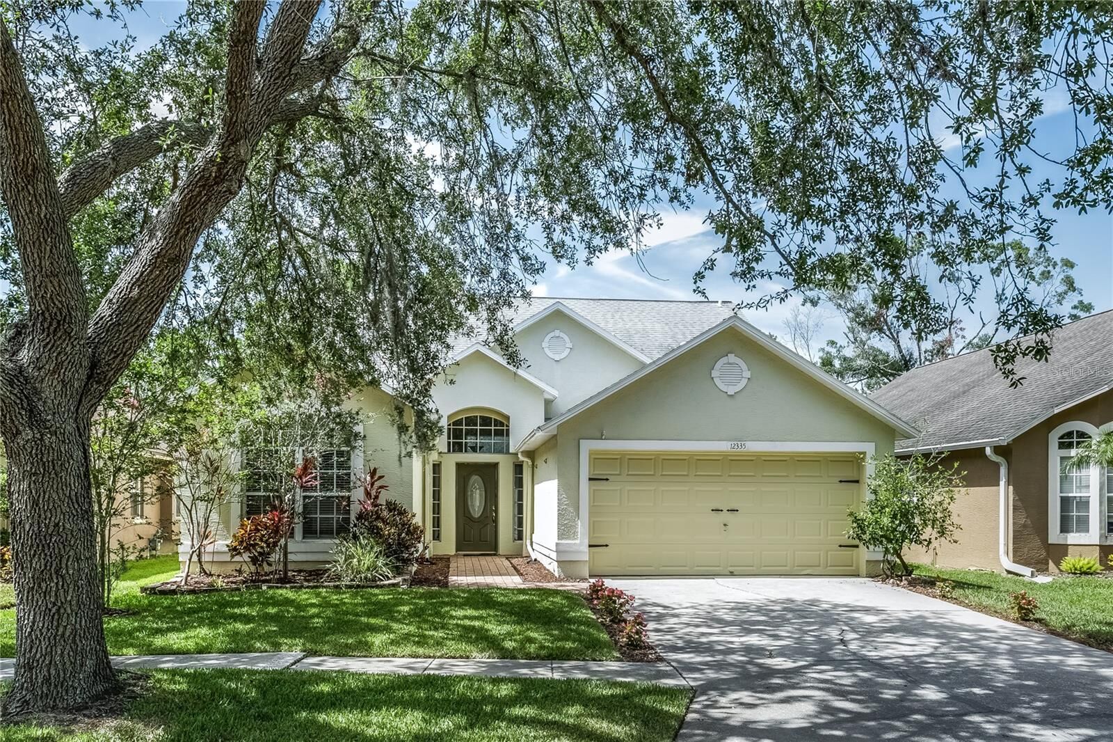 Property Photo:  12335 Glenfield Avenue  FL 33626 