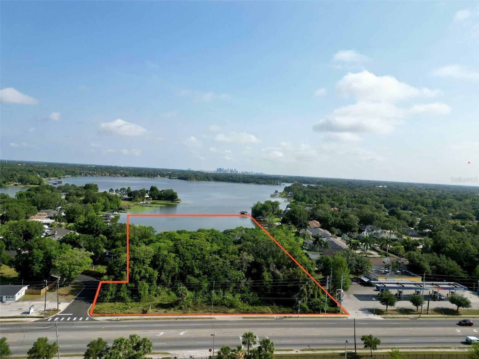 Property Photo:  643 W Oak Ridge Road  FL 32809 