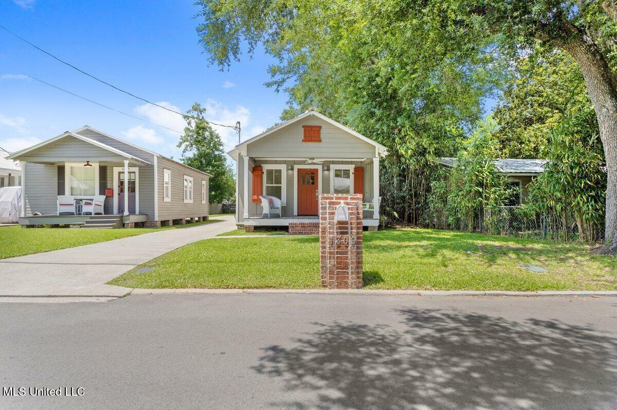 Property Photo: 1309 Bowen Avenue MS 39564