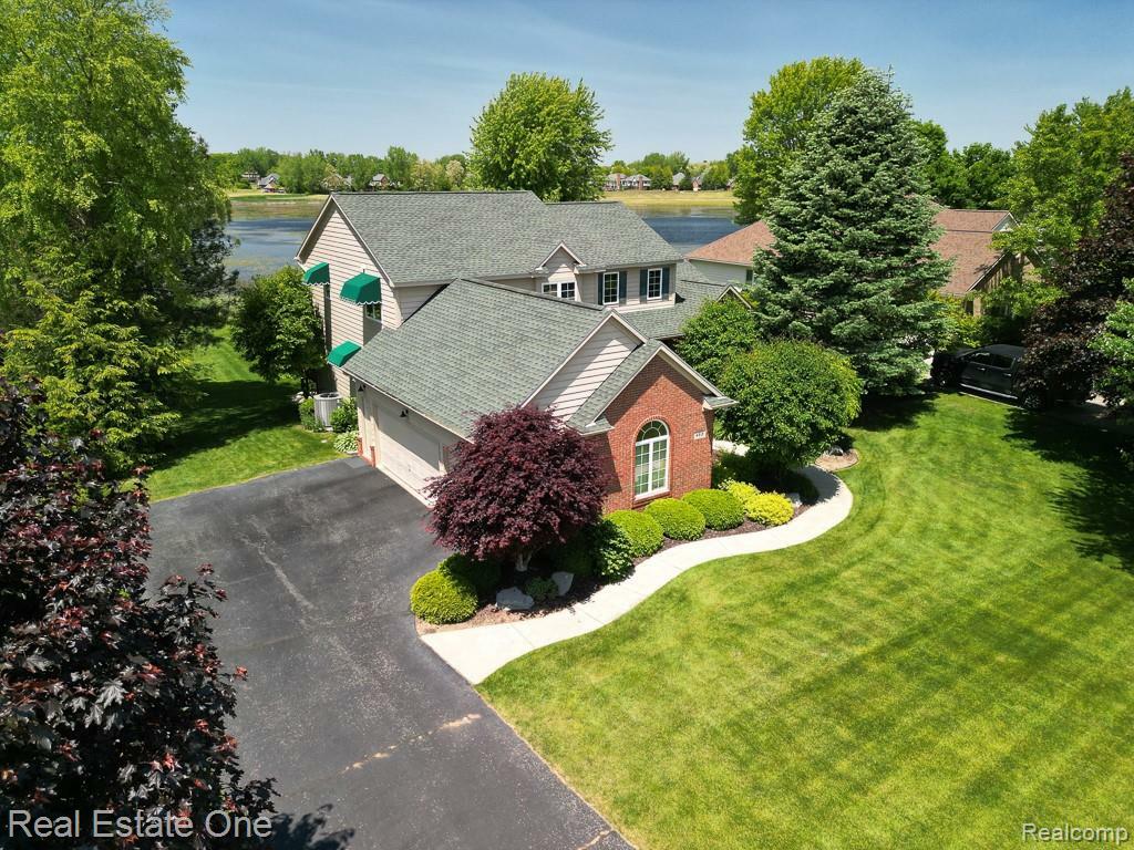 Property Photo: 468 Orchard Ridge Drive MI 48362 2297