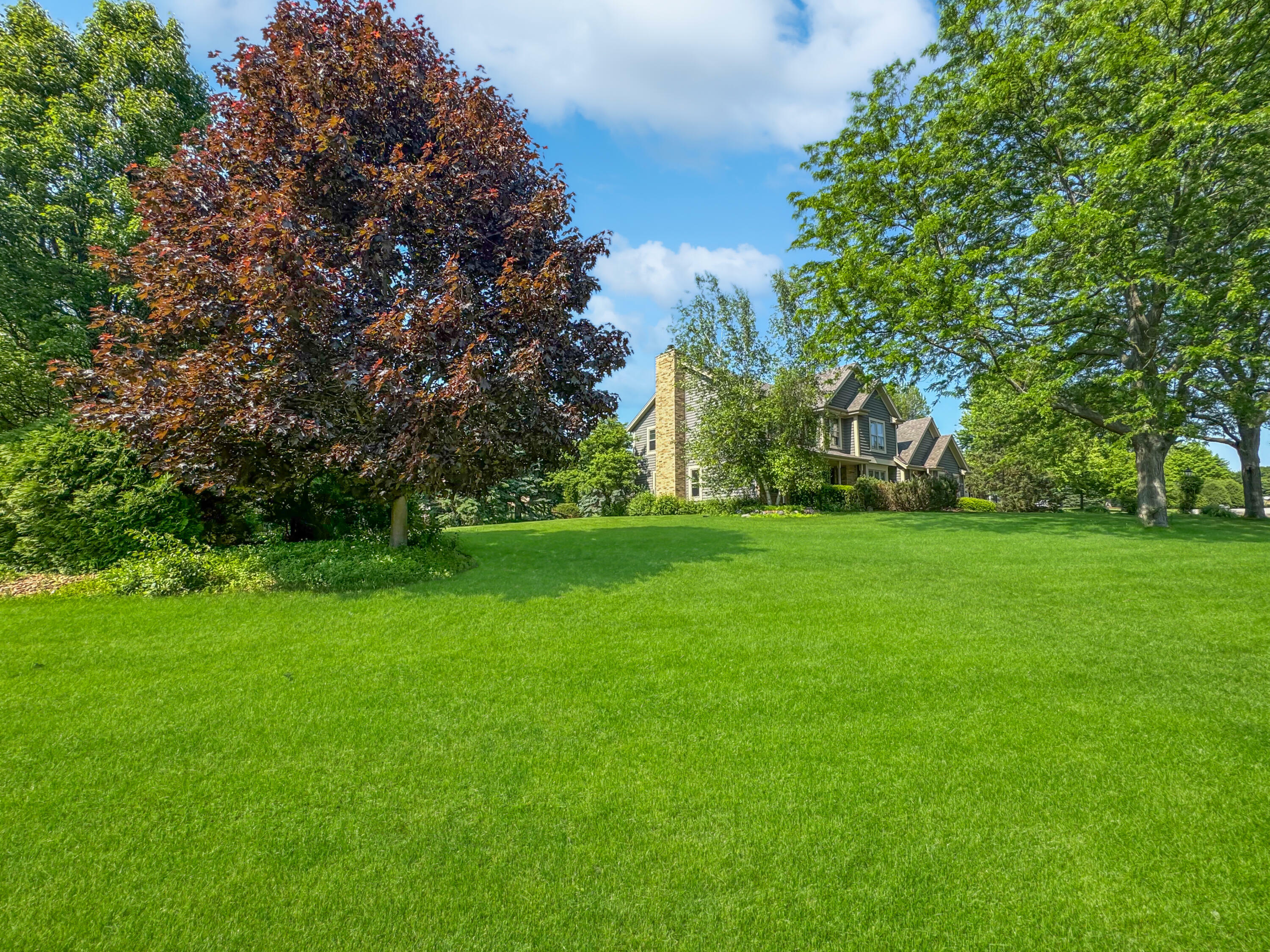 Property Photo: N49w31242 Old Steeple Rd WI 53029