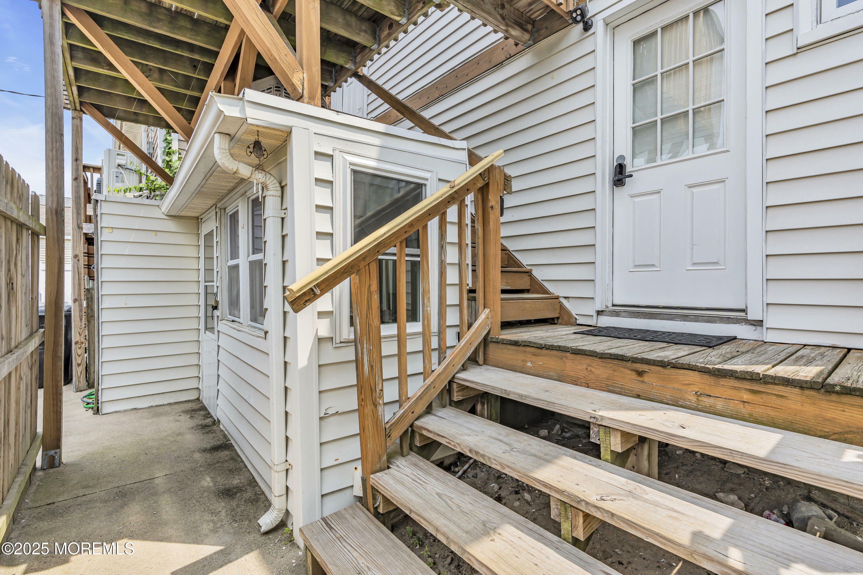 Property Photo:  9 Danby Place  NJ 08742 