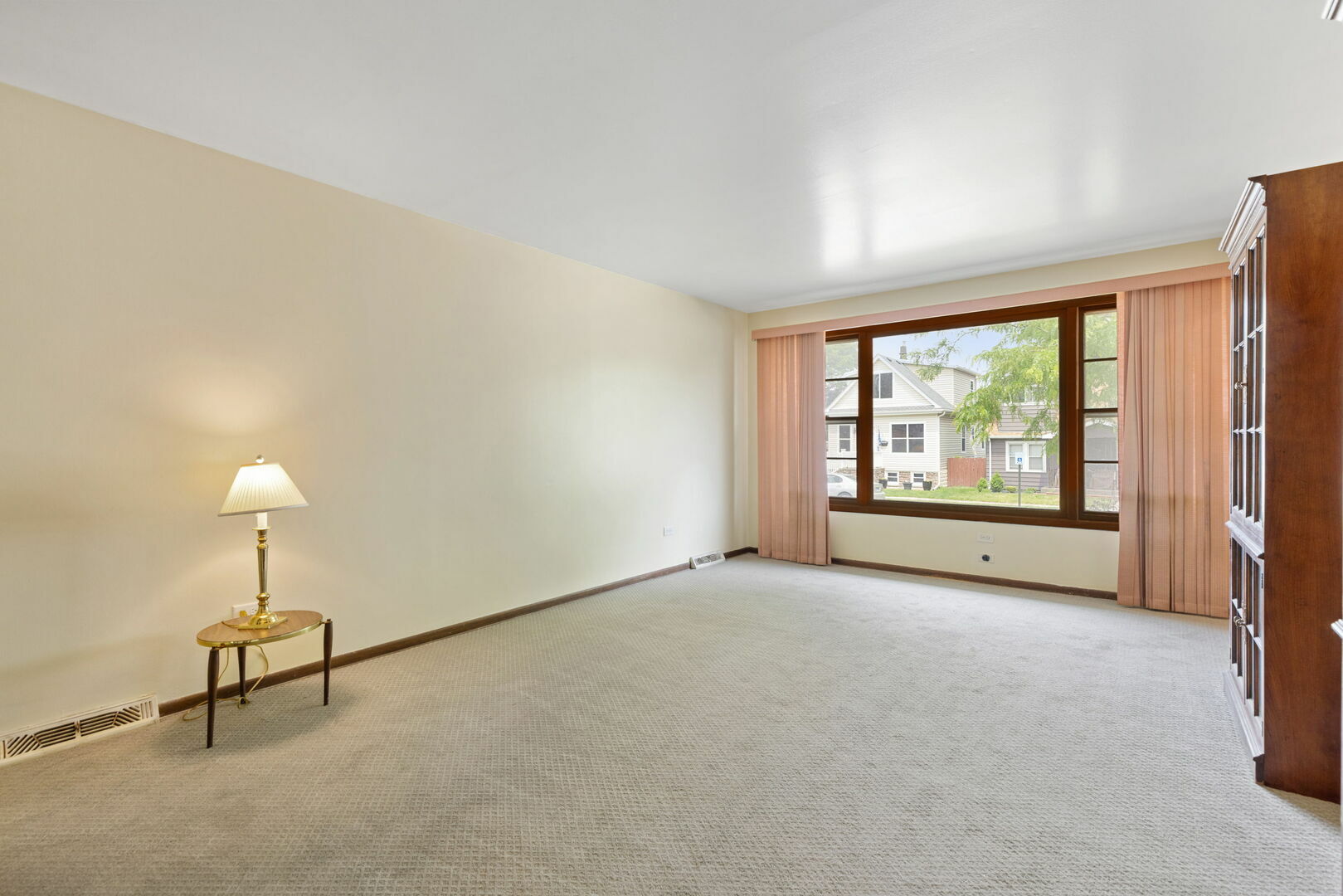 Property Photo: 6631 41st Street IL 60402
