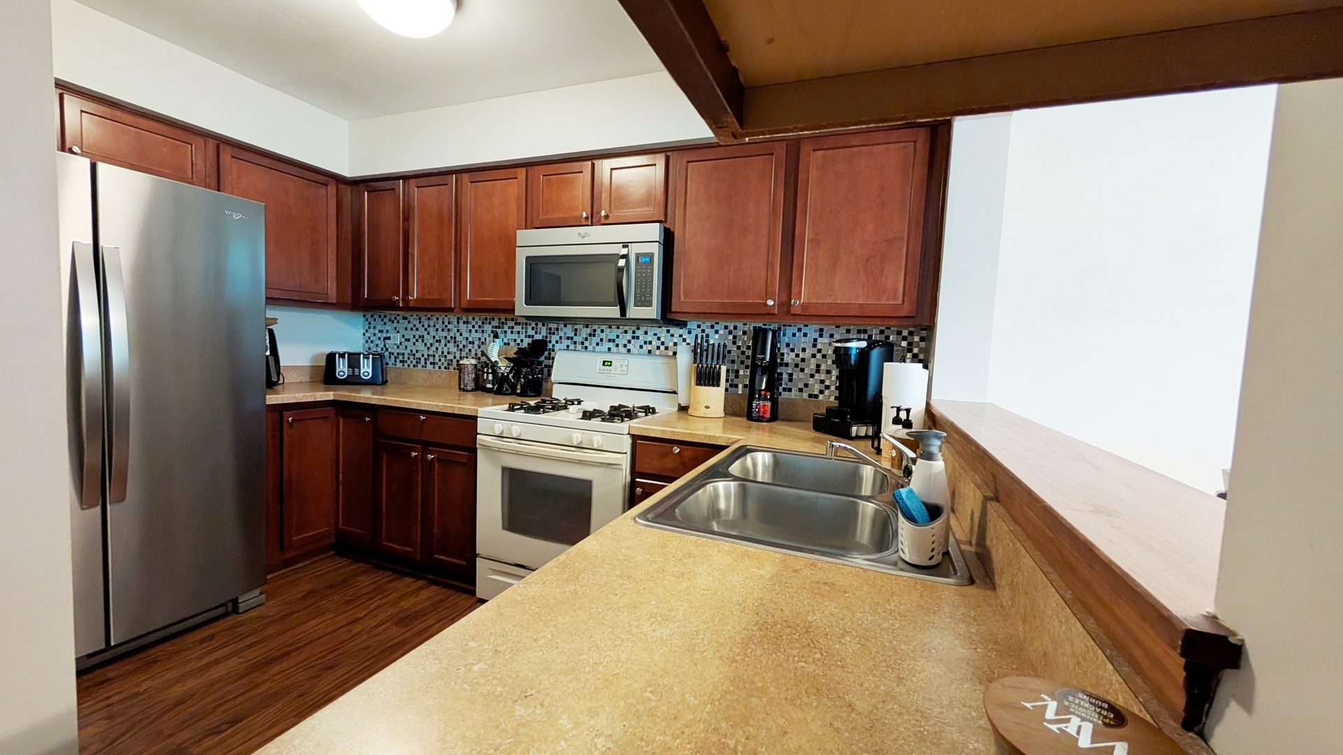Property Photo: 669 Lincoln Station Drive 669 IL 60543