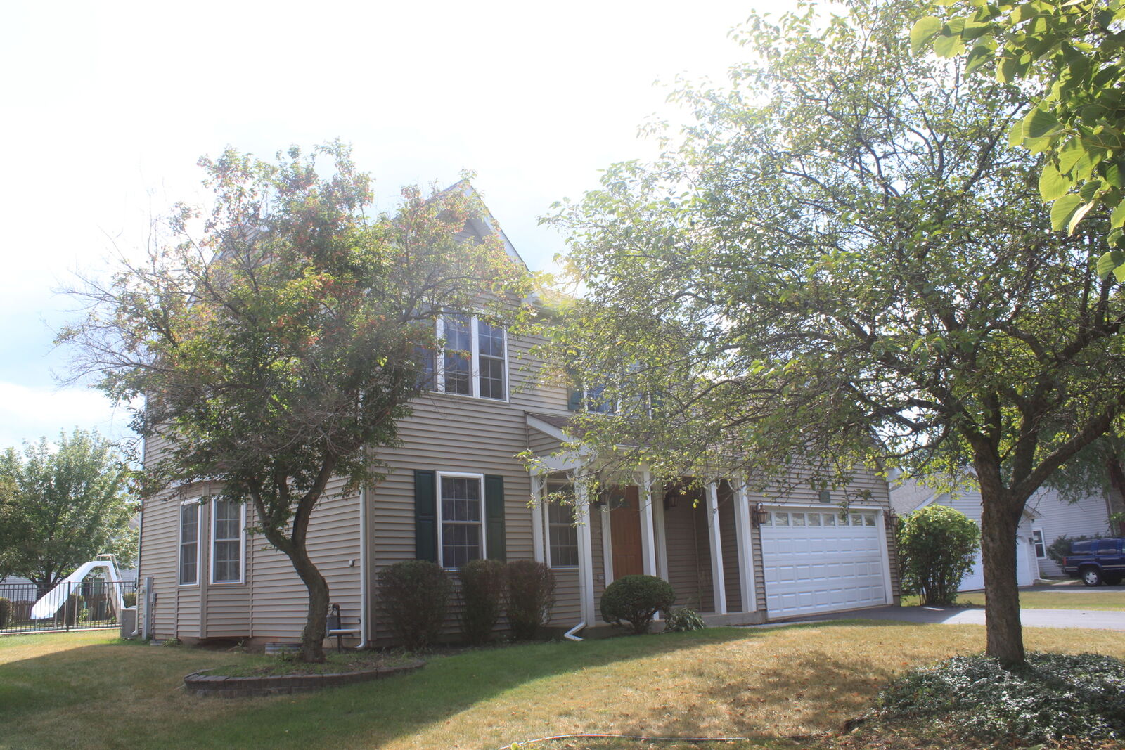 Property Photo: 324 Forest Drive IL 60014