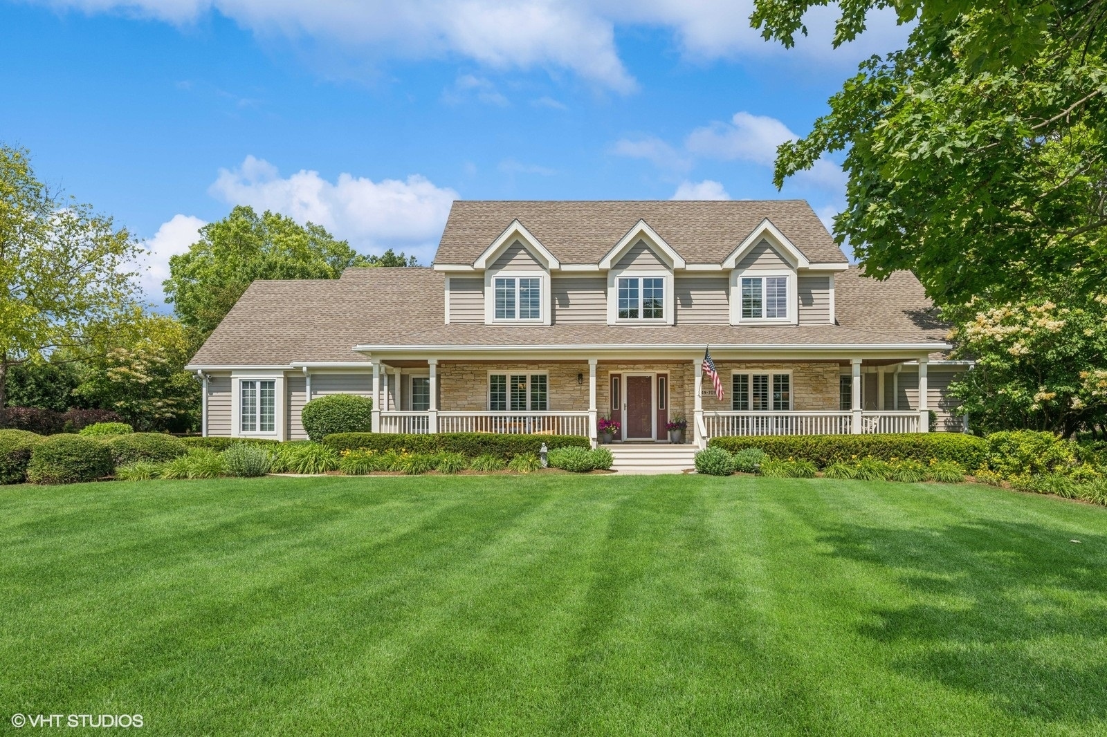 Property Photo: 4N709 W Woods Drive IL 60175
