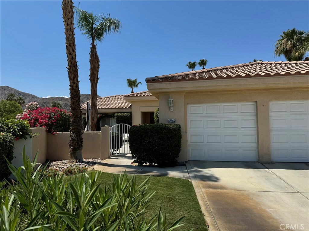 Property Photo: 47845 Via Opera CA 92253