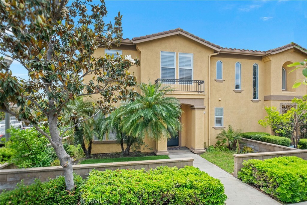 Property Photo:  17 Crescent City  CA 92602 