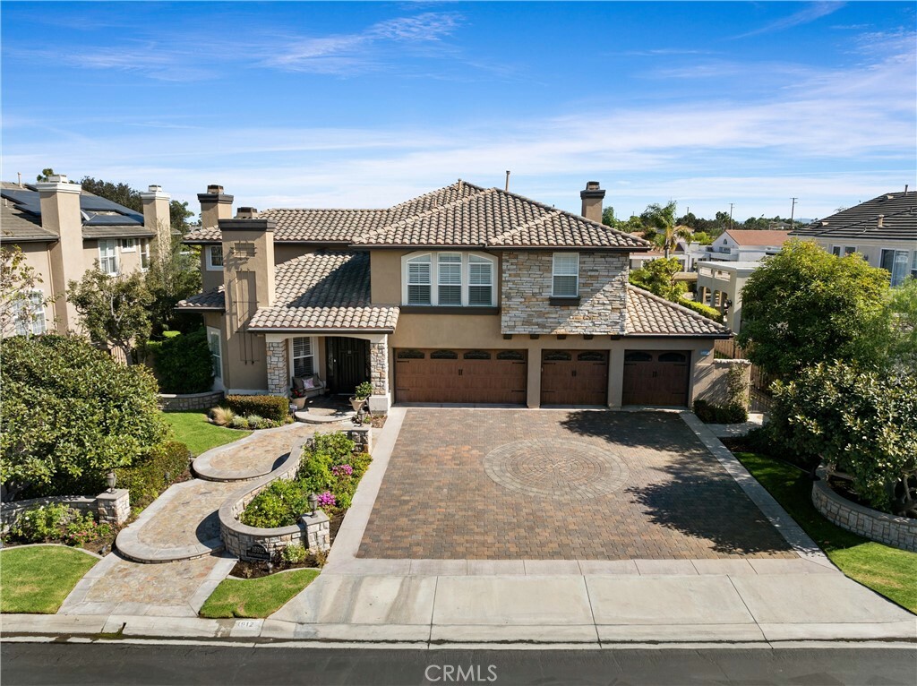 Property Photo: 18912 Rockinghorse Lane CA 92648