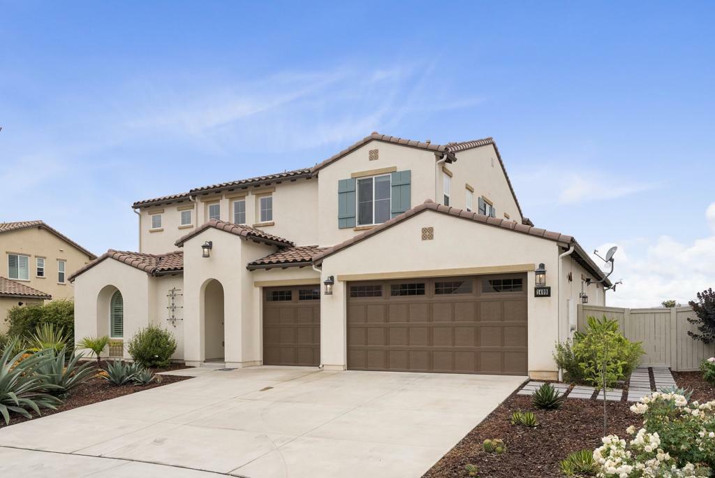 Property Photo: 1409 Apex Place CA 92026