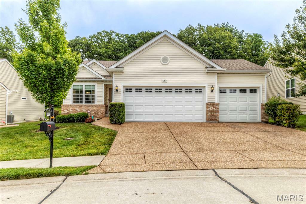 557 Owls Perch Drive  Lake St Louis MO 63367 photo
