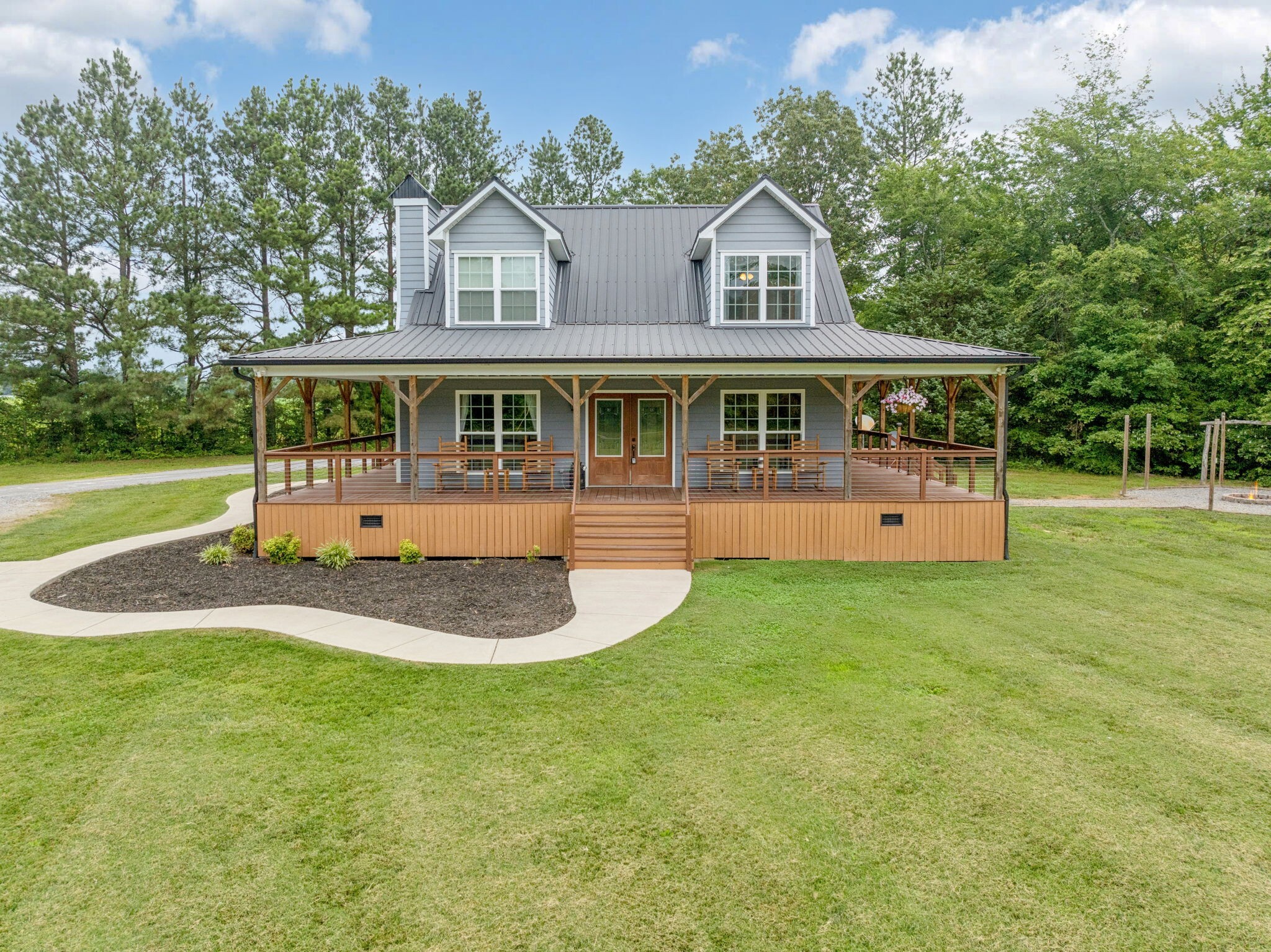 Property Photo:  256 Dailey Ln  TN 37026 