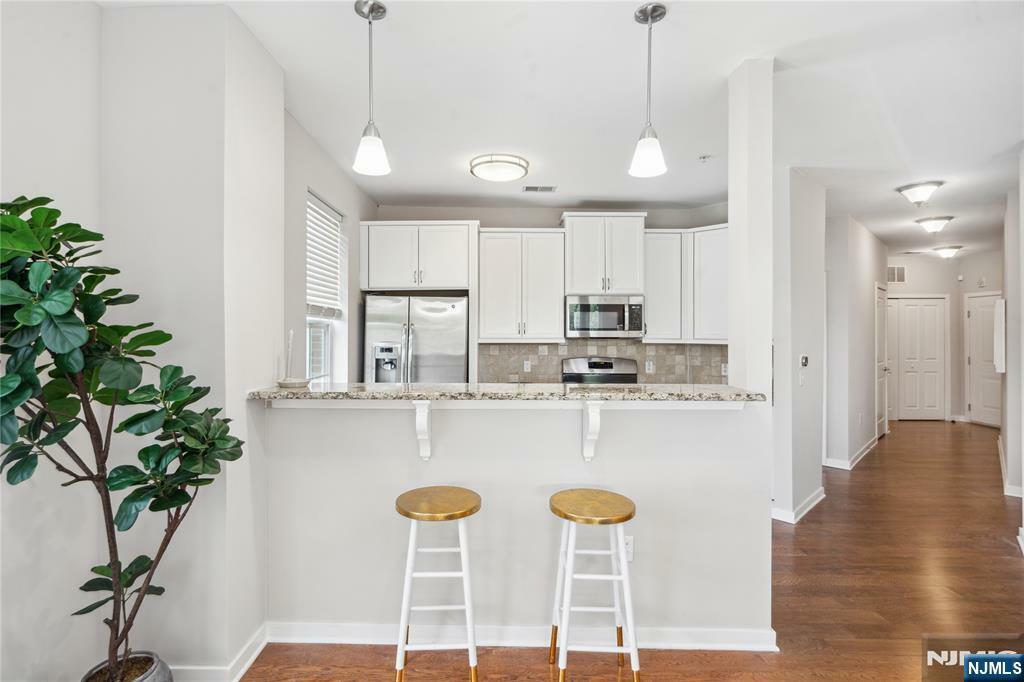 Property Photo: 443 2nd Street 412 NJ 07302