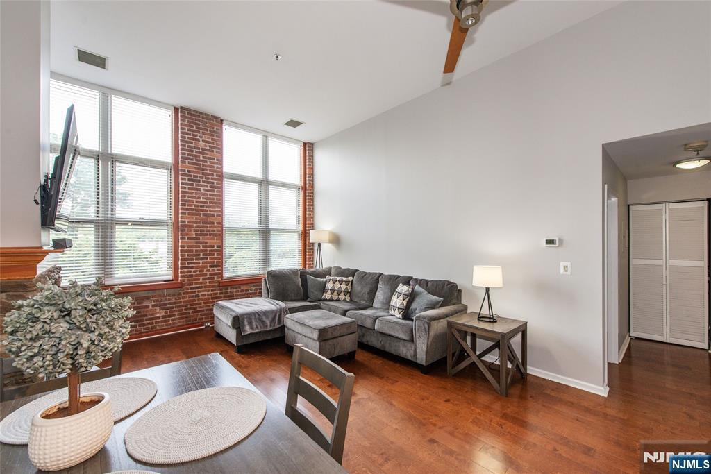 Property Photo:  260 Main Street 318  NJ 07424 