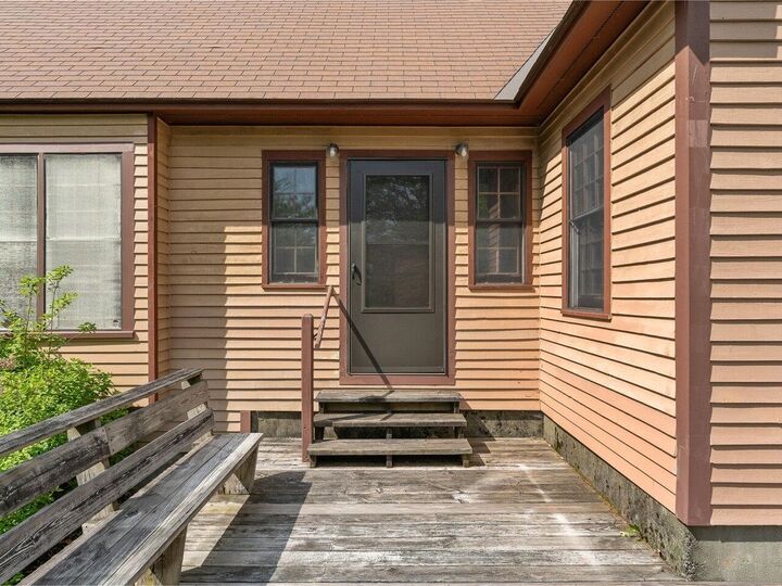 Property Photo:  143 Smithers Drive  VT 05060-9095 