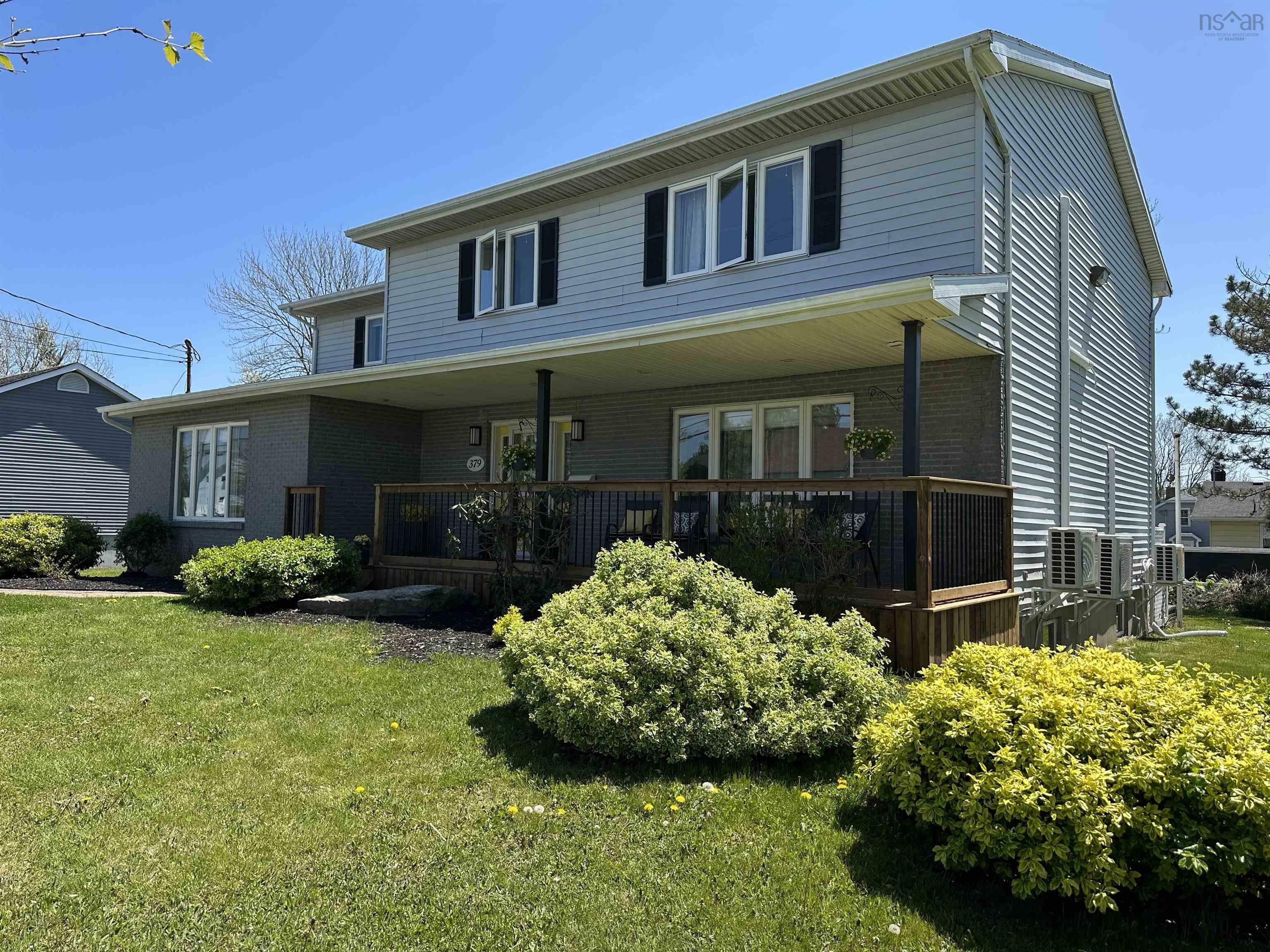 379 York Street  Glace Bay NS B1A 2M9 photo