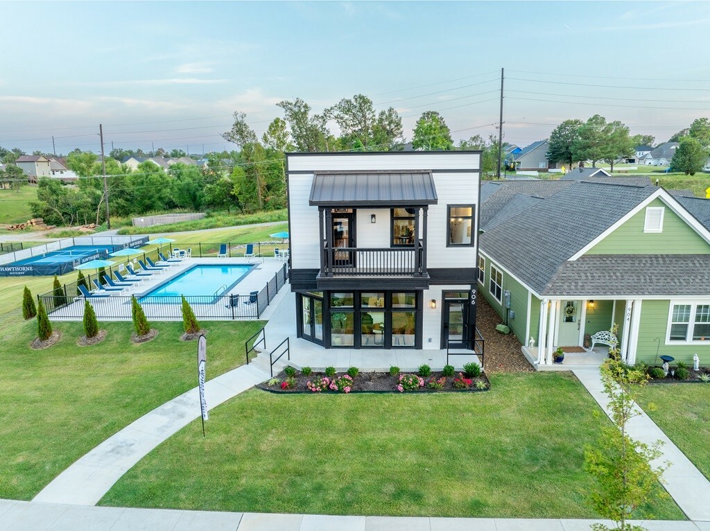 Property Photo: 825 NE Heights Lane AR 72712