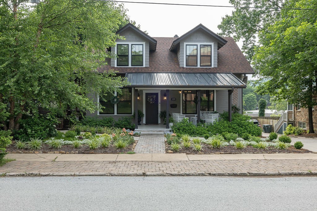 426 N Highland Avenue  Fayetteville AR 72701 photo