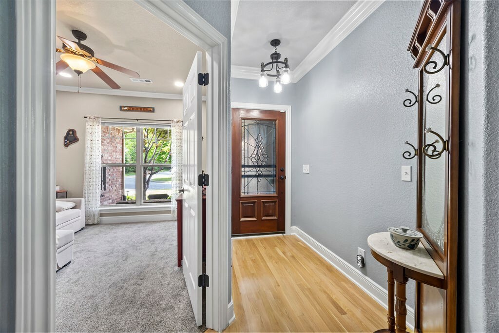 Property Photo: 6645 Valley View Road AR 72758