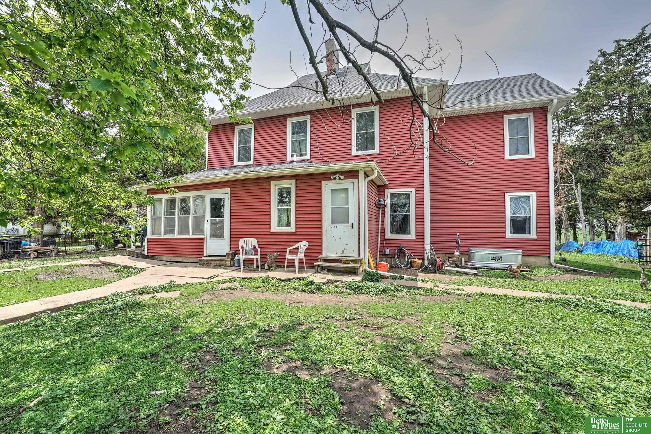Property Photo: 815 S 358th Street NE 68307
