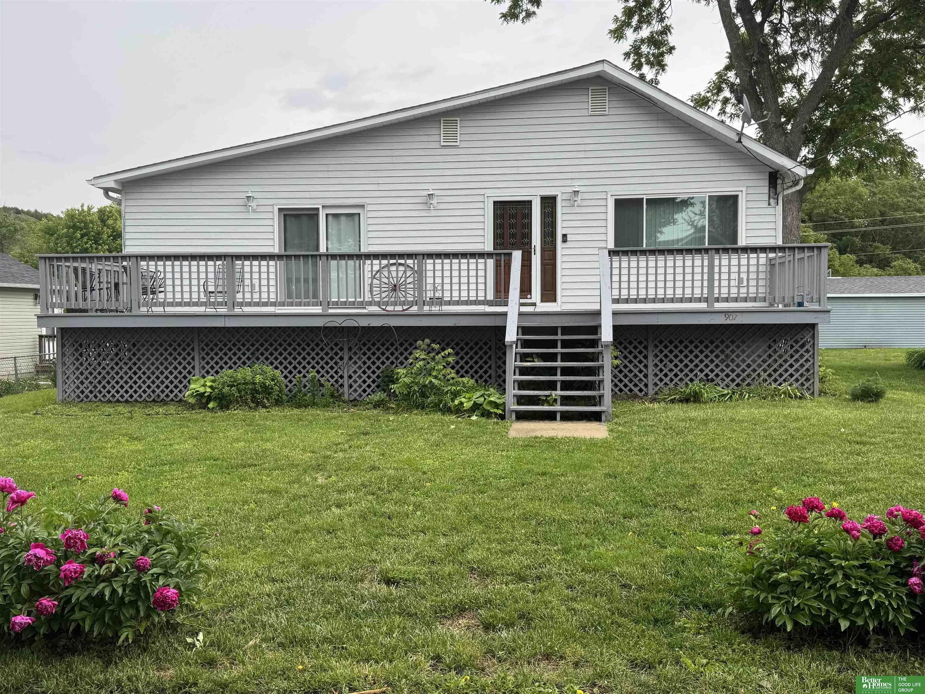 907 Johnson Street  Crescent IA 51526 photo