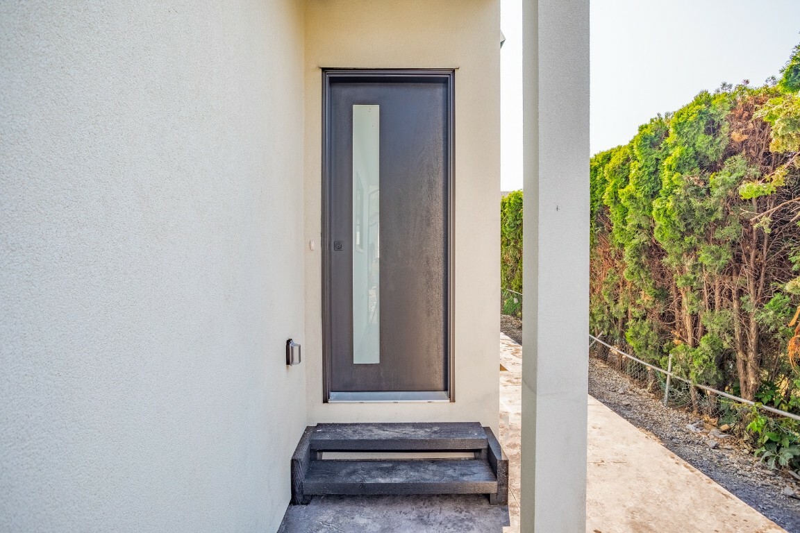 Property Photo: 1948 Hemmerling Court BC V1V 1X1