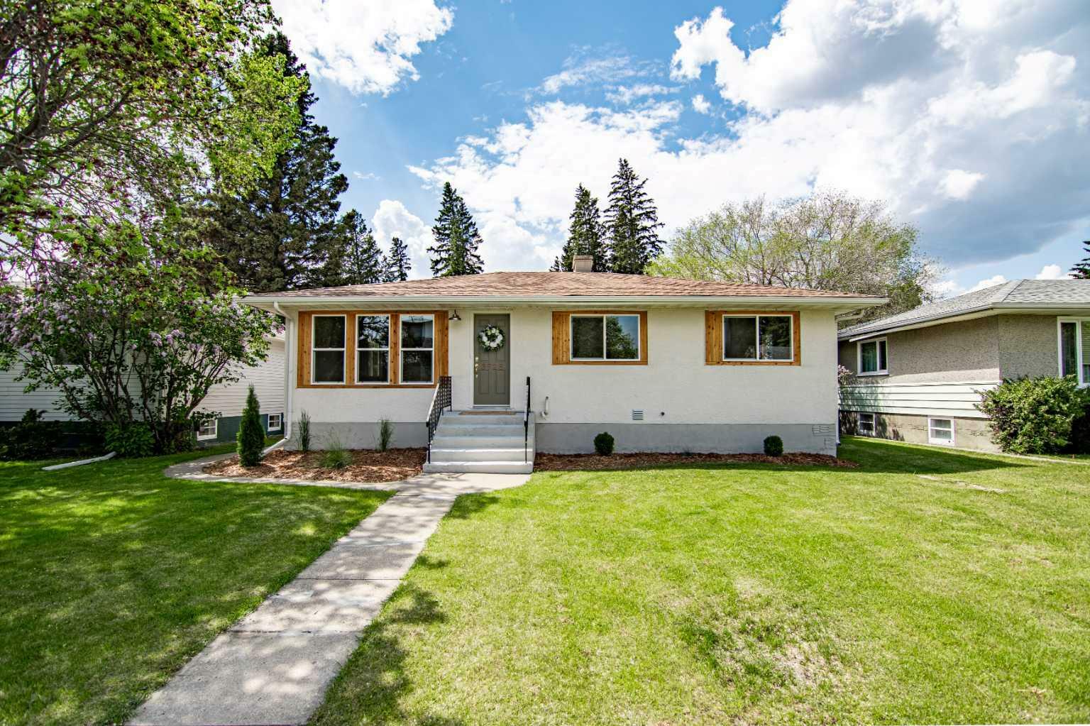 3928 43 Avenue  Red Deer AB T4N 3B9 photo