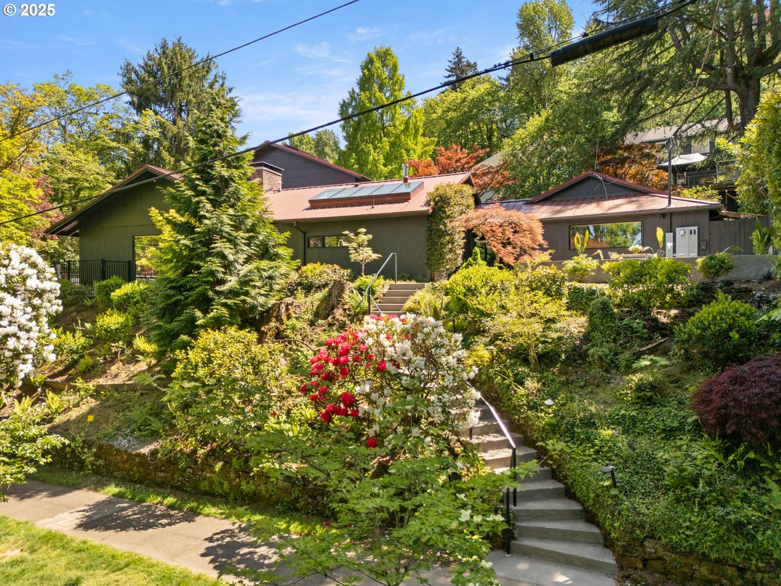 Property Photo: 2930 NW Quimby St OR 97210