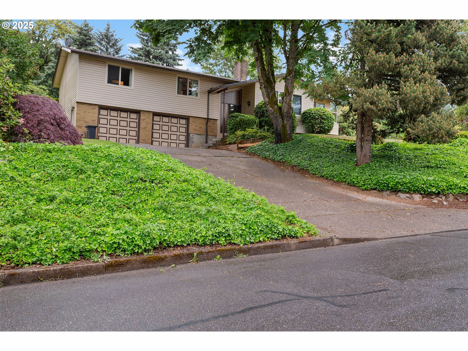 Property Photo: 13760 SE 180th Ave OR 97089