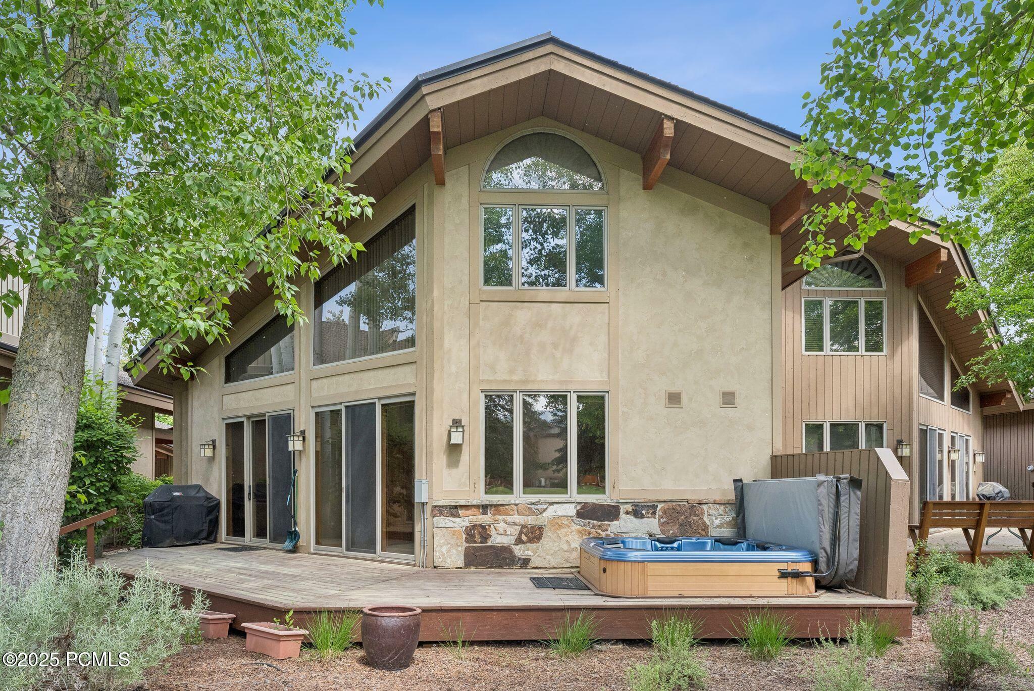 Property Photo:  2762 Estates Drive  UT 84060 