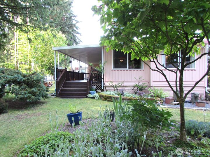 Property Photo: 11622 Silver Lake Road 14 WA 98208