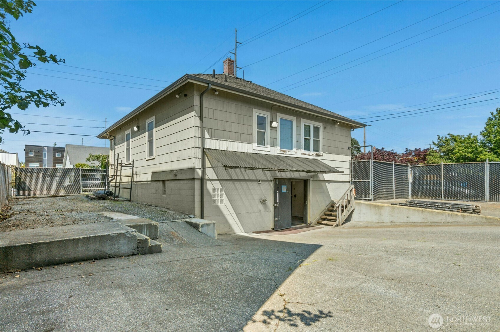 Property Photo: 903 NW 50th Street WA 98107