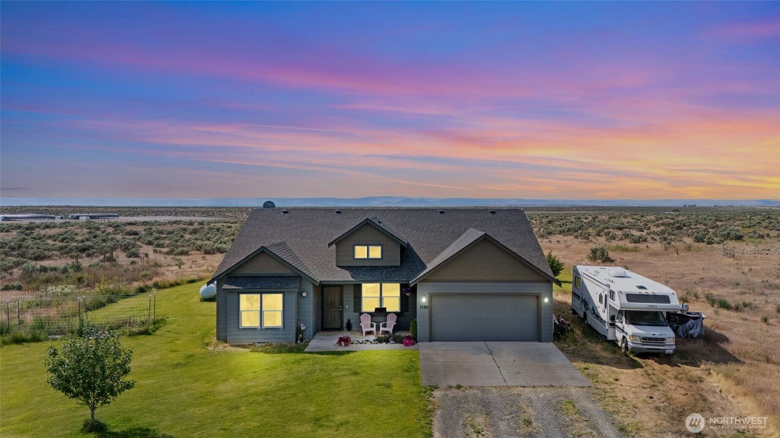 Property Photo:  7186  16 Road NE  WA 98837 