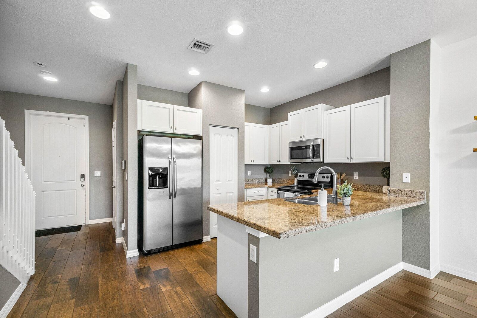 Property Photo: 1198 Paisley Court FL 33461