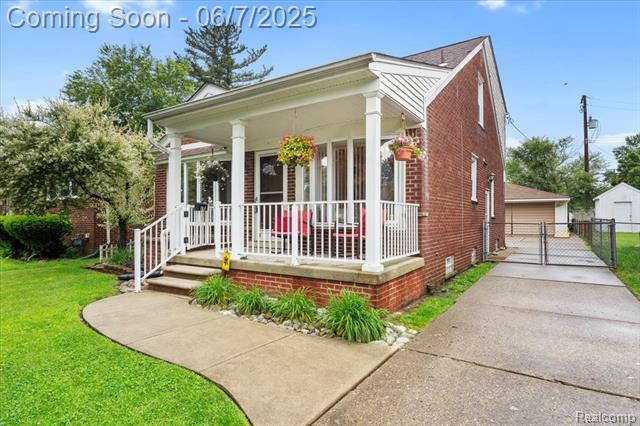 Property Photo: 8148 Buckingham Avenue MI 48101