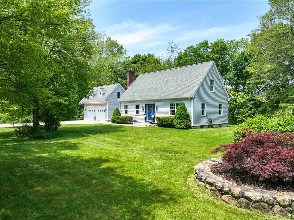 Property Photo: 8 Grills Lane RI 02808