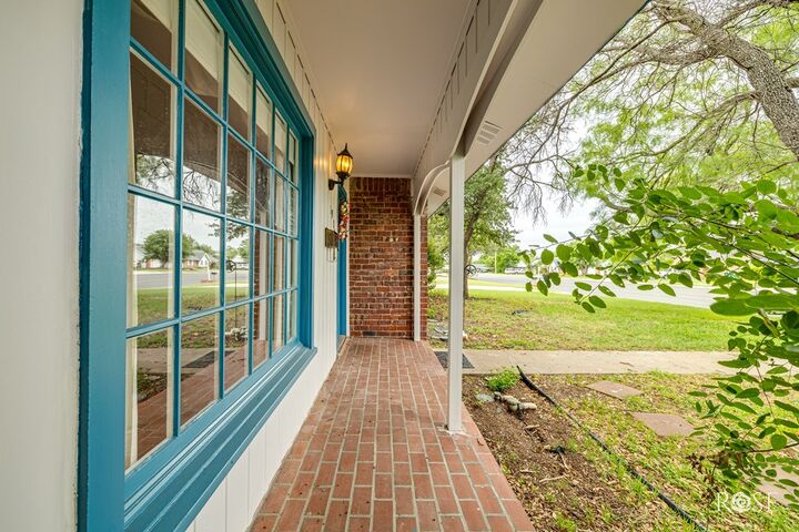 Property Photo:  1902 College Hills Blvd  TX 76904 
