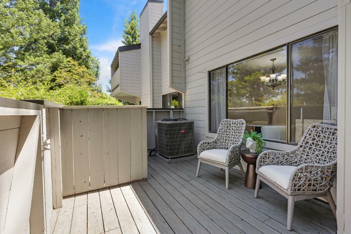 Property Photo: 109 Oakland Place CA 95032