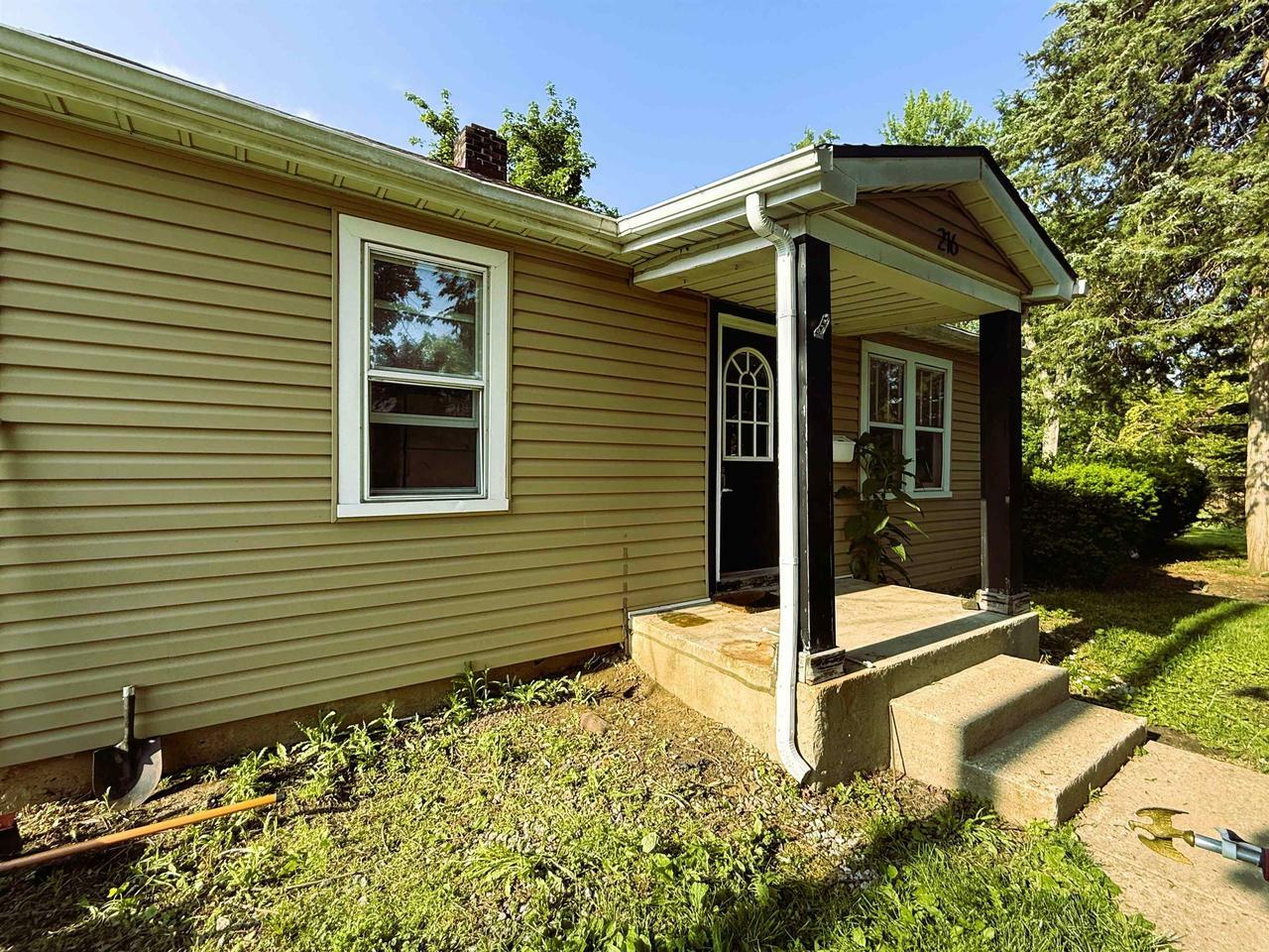 Property Photo:  216 Kellogg Avenue  WI 53546 