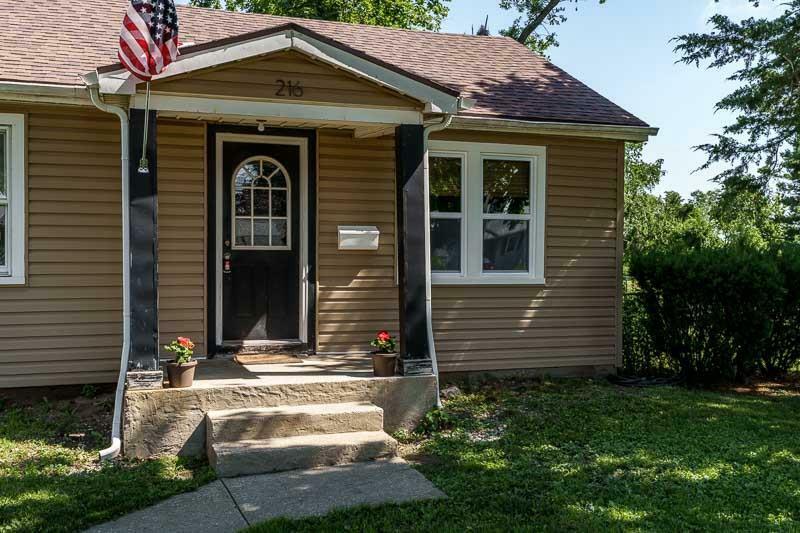 Property Photo:  216 Kellogg Avenue  WI 53546 