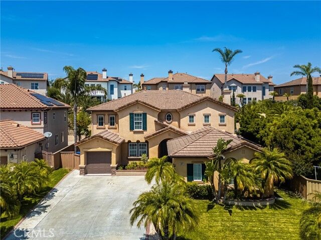 Property Photo: 2437 N Eaton Court CA 92867