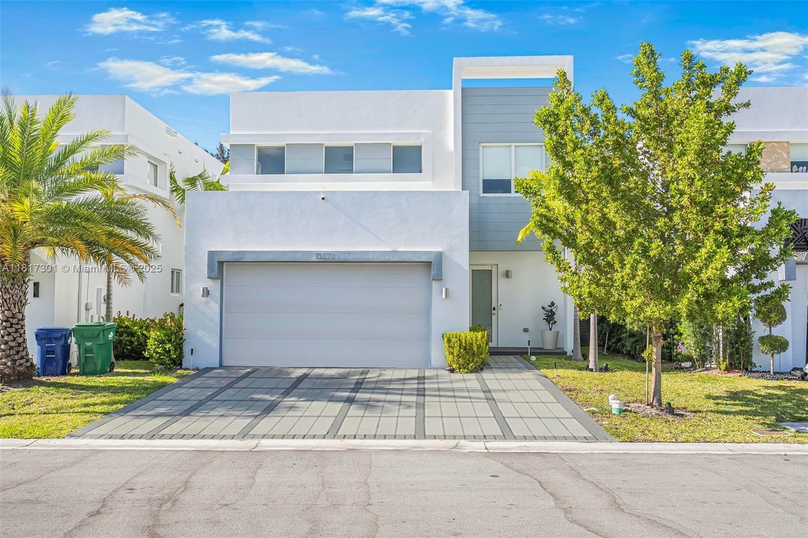 Property Photo: 10373 NW 68th Ter FL 33178