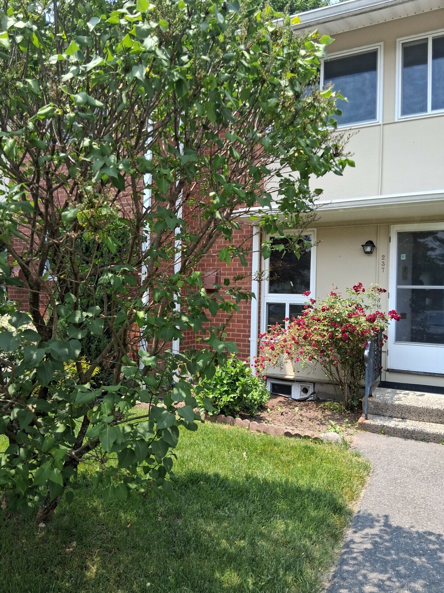 237 Centerbrook Road  Hamden CT 06518 photo