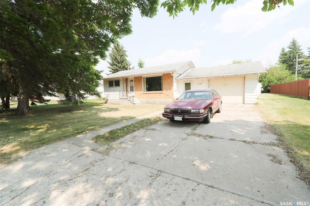 Property Photo: 218 Third Street NE SK S0A 1N0