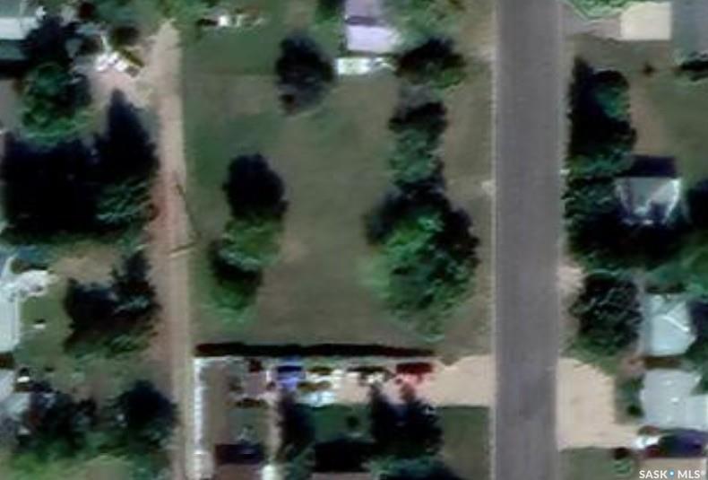 Property Photo:  624-628 Main Street N  SK S0A 1A0 