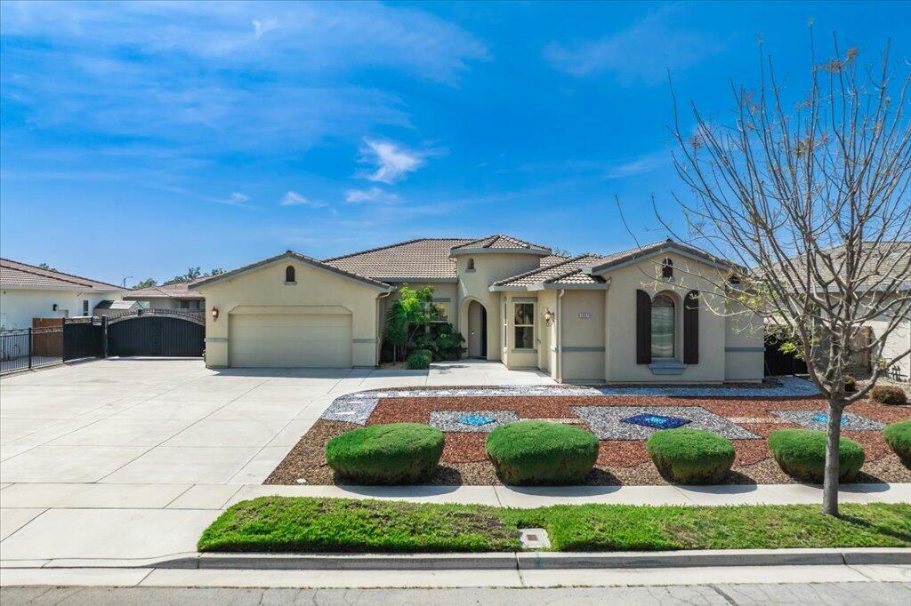 3067 Emerald Bay Pl Place  Tulare CA 93274 photo