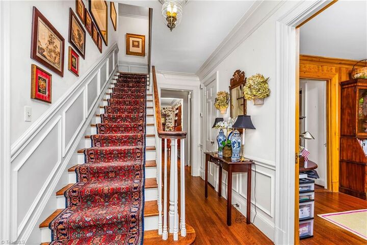 Property Photo: 1011 Ferndale Boulevard NC 27262