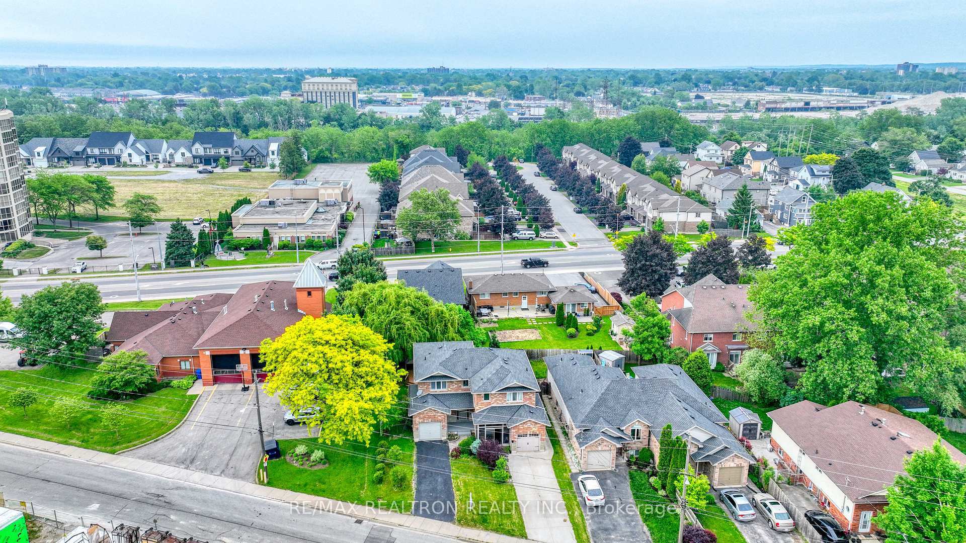Property Photo: 1035 Vansickle Road N ON L2S 2X4