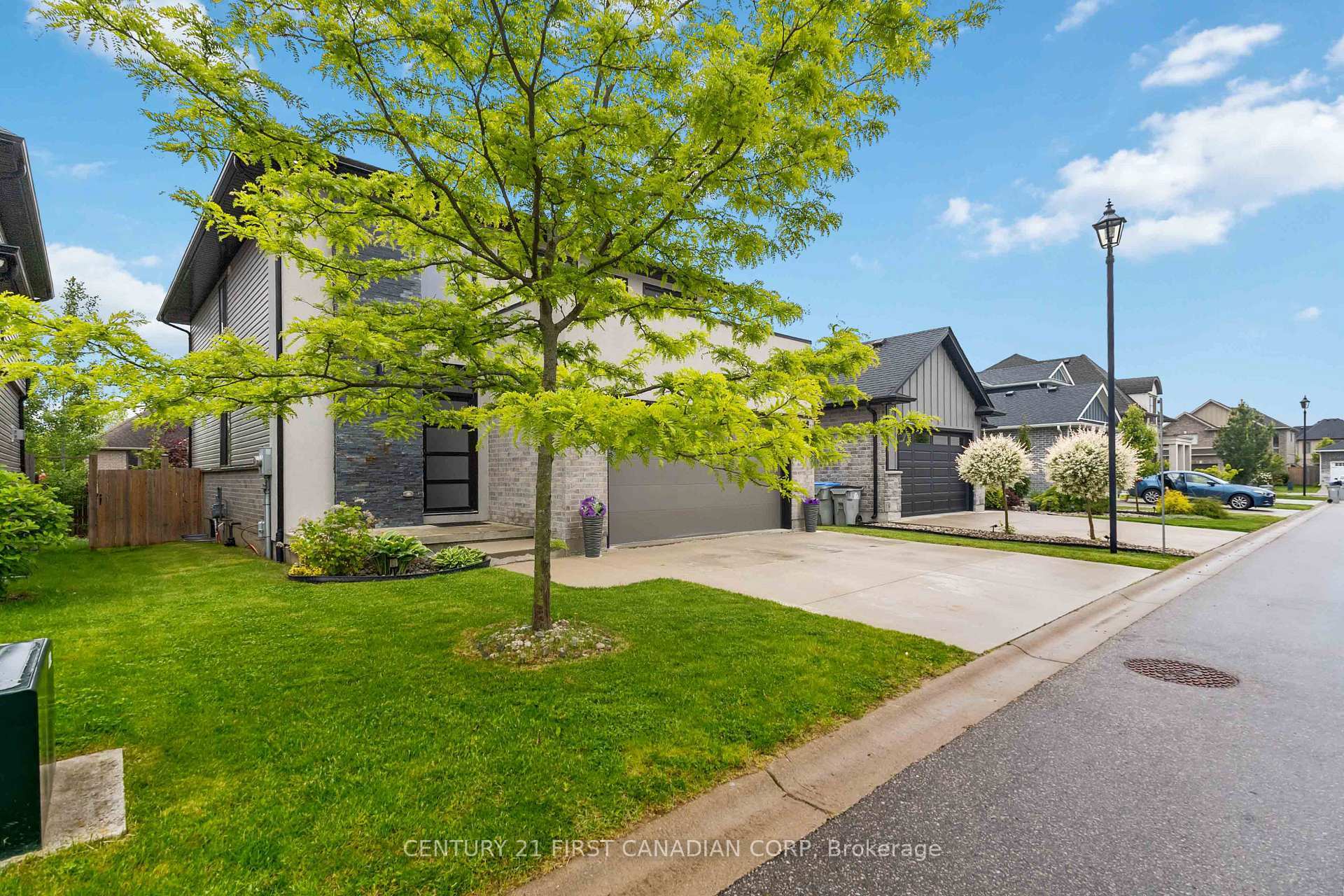 Photo de la propriété:  41 Earlscourt Terrace 67  ON N0L 1R0 